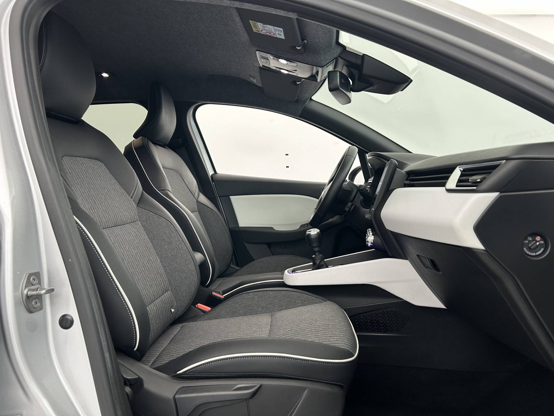 Vente en ligne Renault Clio 5 Clio TCe 90 au prix de 15 290 €