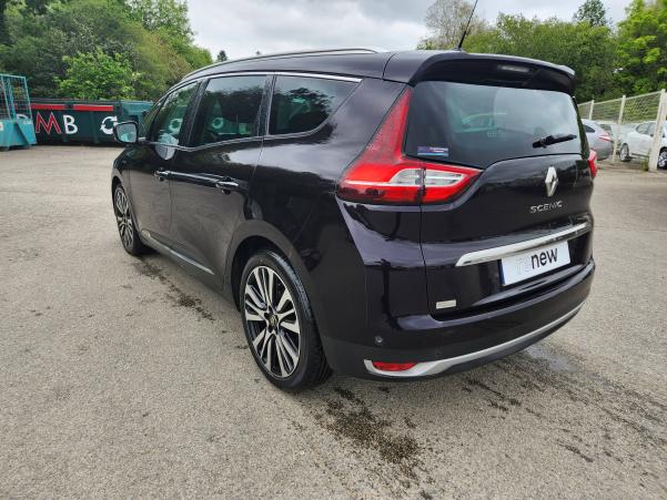 Vente en ligne Renault Grand Scenic 4 Grand Scenic Blue dCi 150 EDC au prix de 21 499 €
