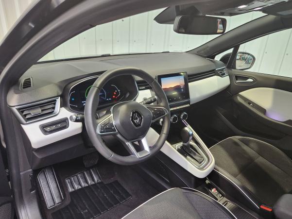 Vente en ligne Renault Clio 5 Clio E-Tech 140 au prix de 17 999 €