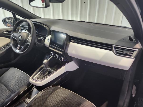 Vente en ligne Renault Clio 5 Clio E-Tech 140 au prix de 17 999 €