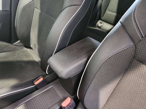 Vente en ligne Renault Clio 5 Clio E-Tech 140 au prix de 17 999 €