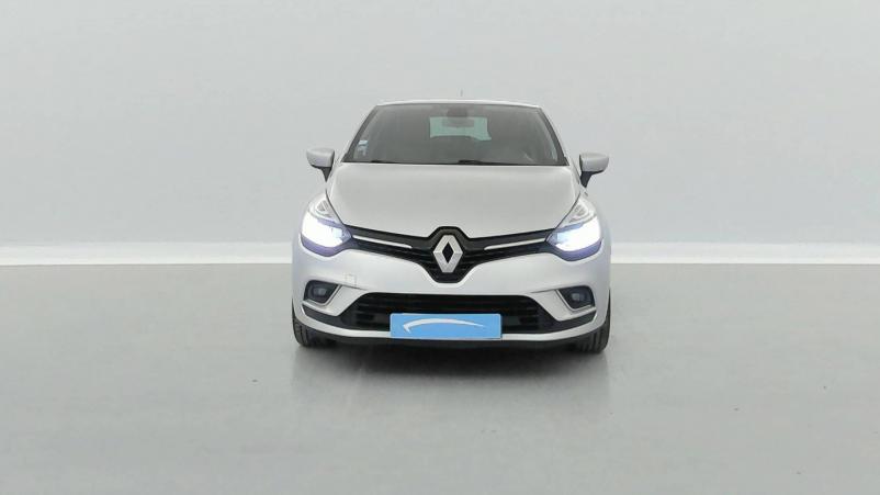 Vente en ligne Renault Clio 4 Clio TCe 90 E6C au prix de 12 999 €