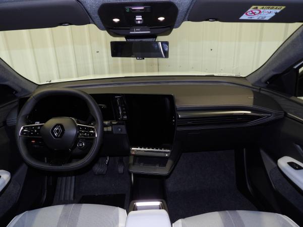 Vente en ligne Renault Scenic E-Tech Scenic E-Tech electrique 220 ch grande autonomie au prix de 53 990 €