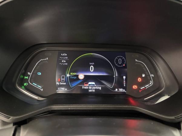 Vente en ligne Renault Clio 5 Clio E-Tech 140 - 21N au prix de 19 499 €