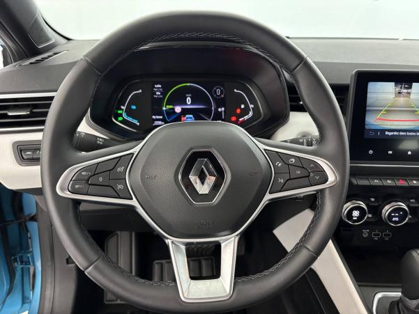 Vente en ligne Renault Clio 5 Clio E-Tech 140 - 21N au prix de 19 499 €