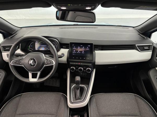 Vente en ligne Renault Clio 5 Clio E-Tech 140 - 21N au prix de 19 499 €