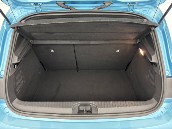 Vente en ligne Renault Clio 5 Clio E-Tech 140 - 21N au prix de 19 499 €