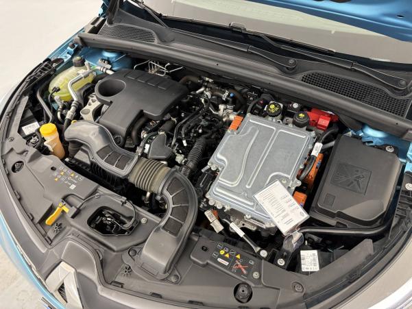 Vente en ligne Renault Clio 5 Clio E-Tech 140 - 21N au prix de 19 499 €