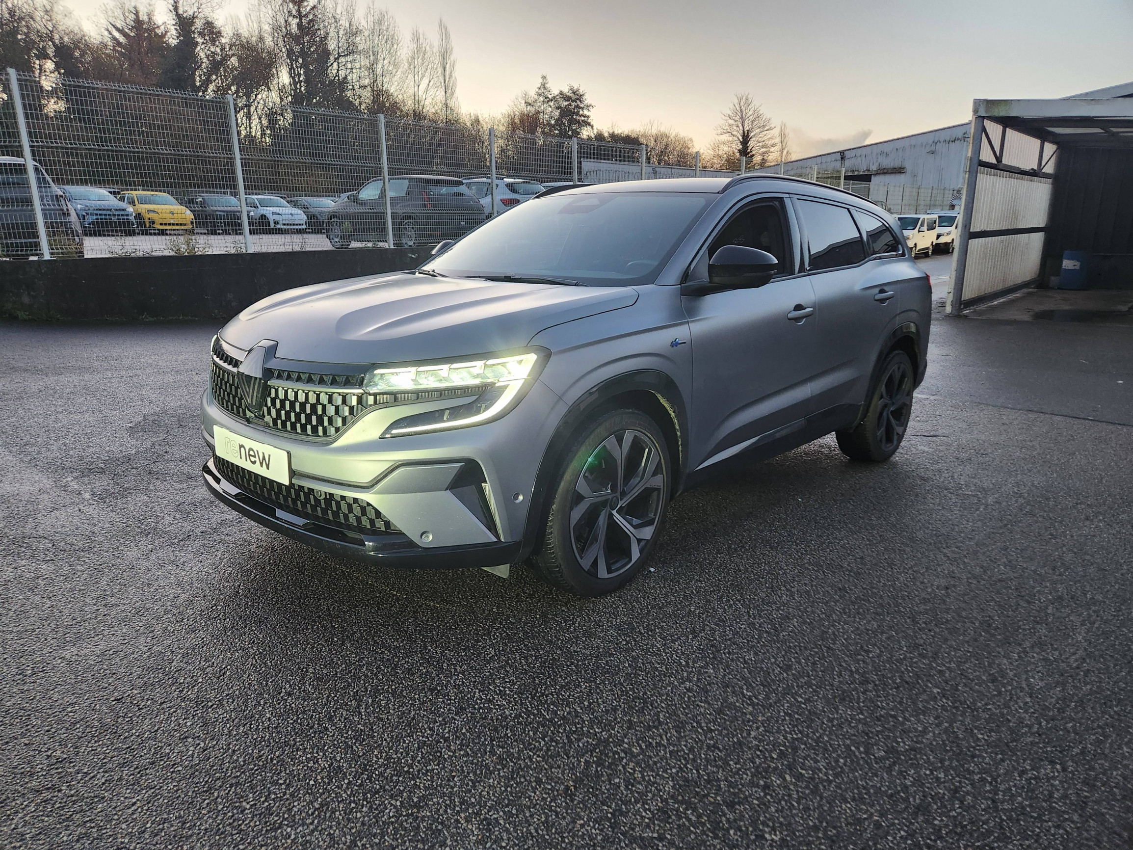 Renault Espace Espace E-Tech hybrid 200 occasion de 2023 en vente à Morlaix