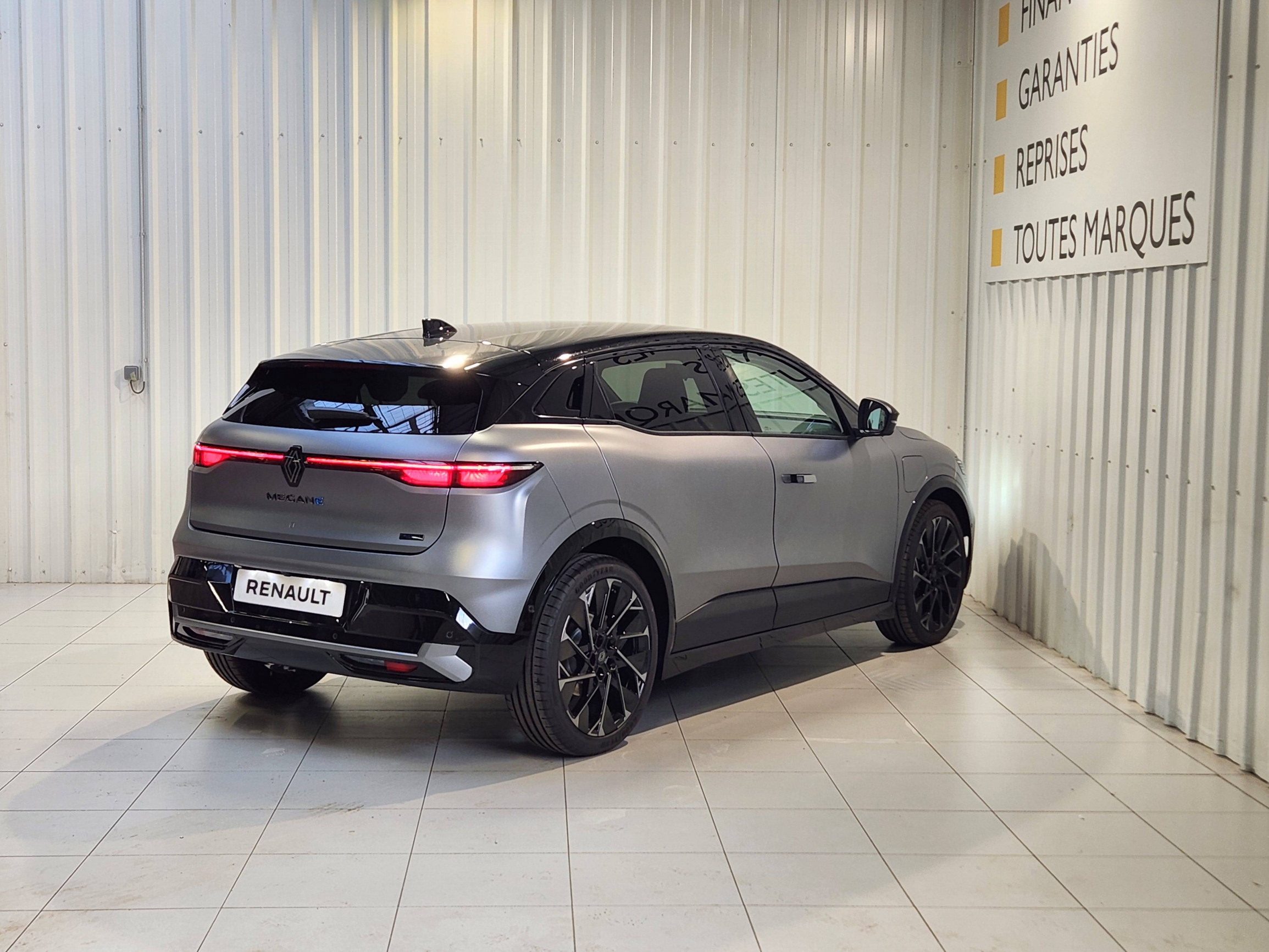 Vente en ligne Renault Megane E-Tech  220 ch autonomie confort au prix de 40 790 €