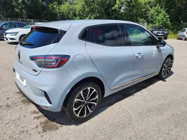 Vente en ligne Renault Clio 5 Clio E-Tech full hybrid 145 au prix de 21 599 €