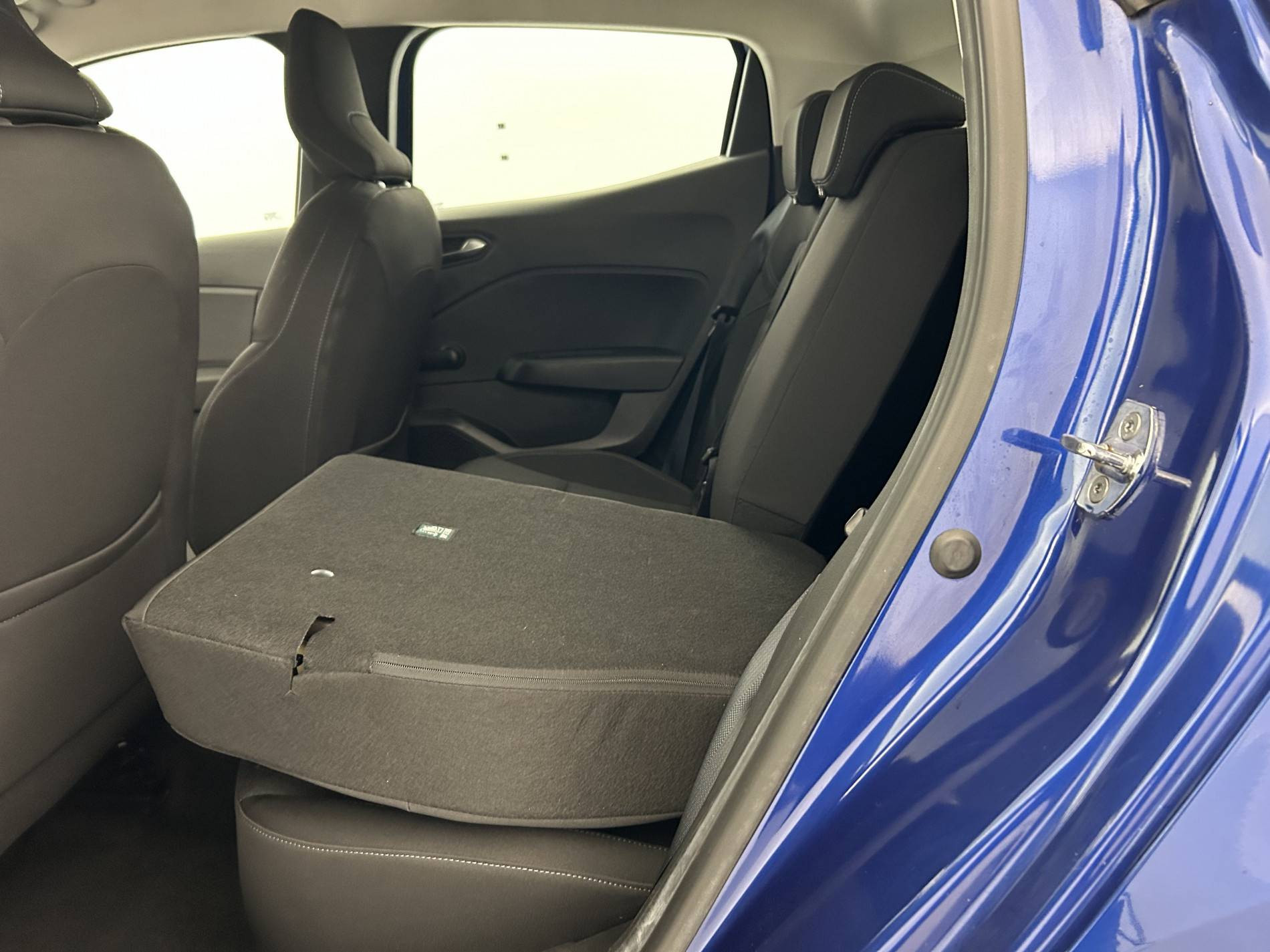 Vente en ligne Renault Clio 5 Clio Blue dCi 100 - 21N au prix de 13 890 €