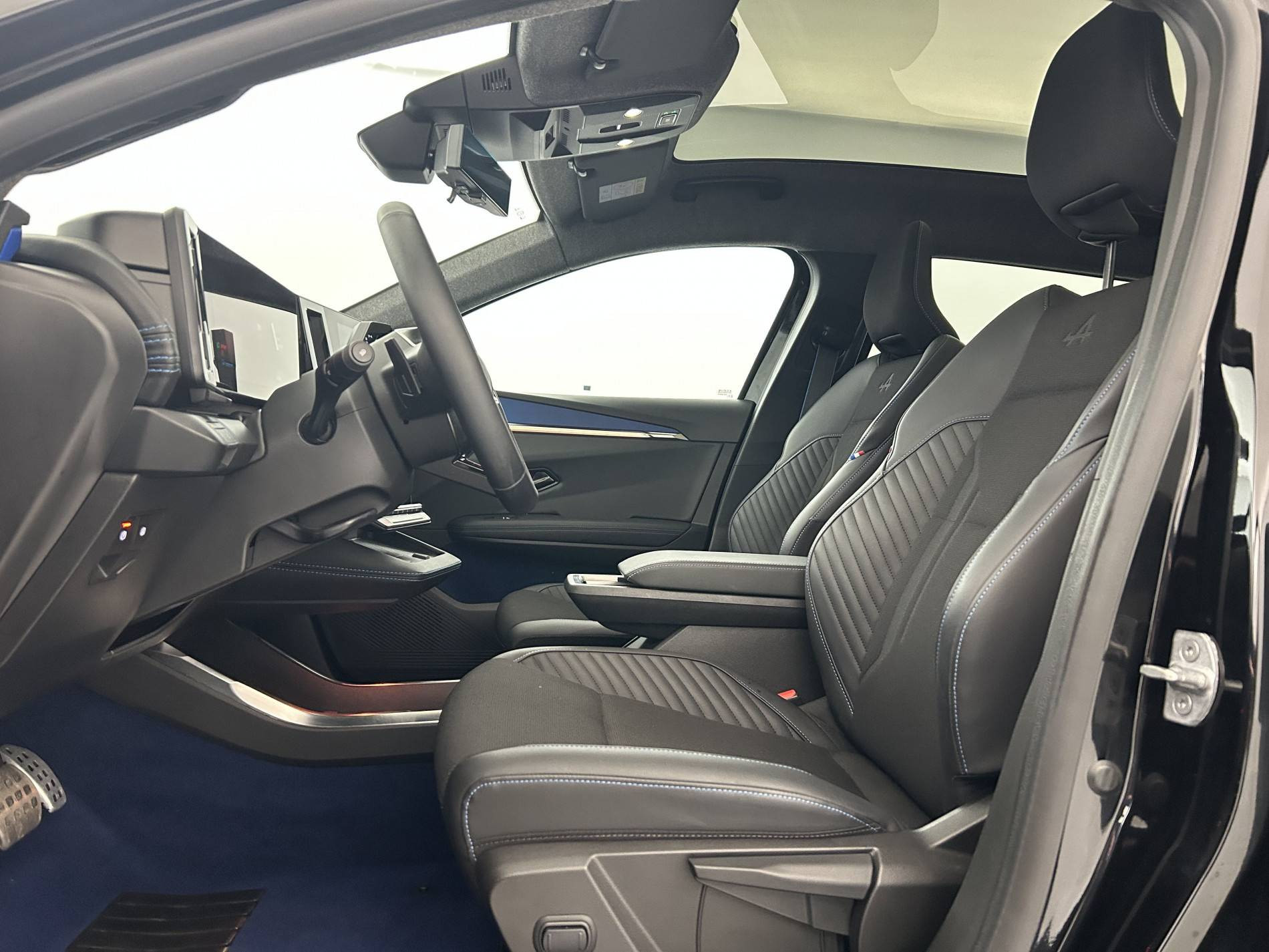 Vente en ligne Renault Scenic E-Tech  220 ch grande autonomie au prix de 42 499 €