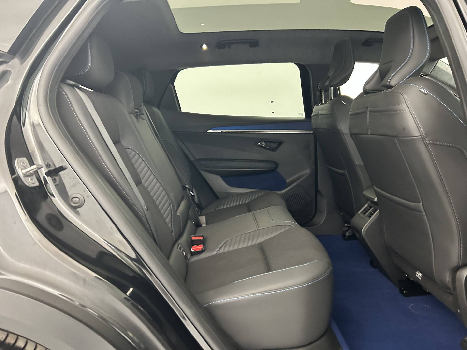 Vente en ligne Renault Scenic E-Tech  220 ch grande autonomie au prix de 42 499 €