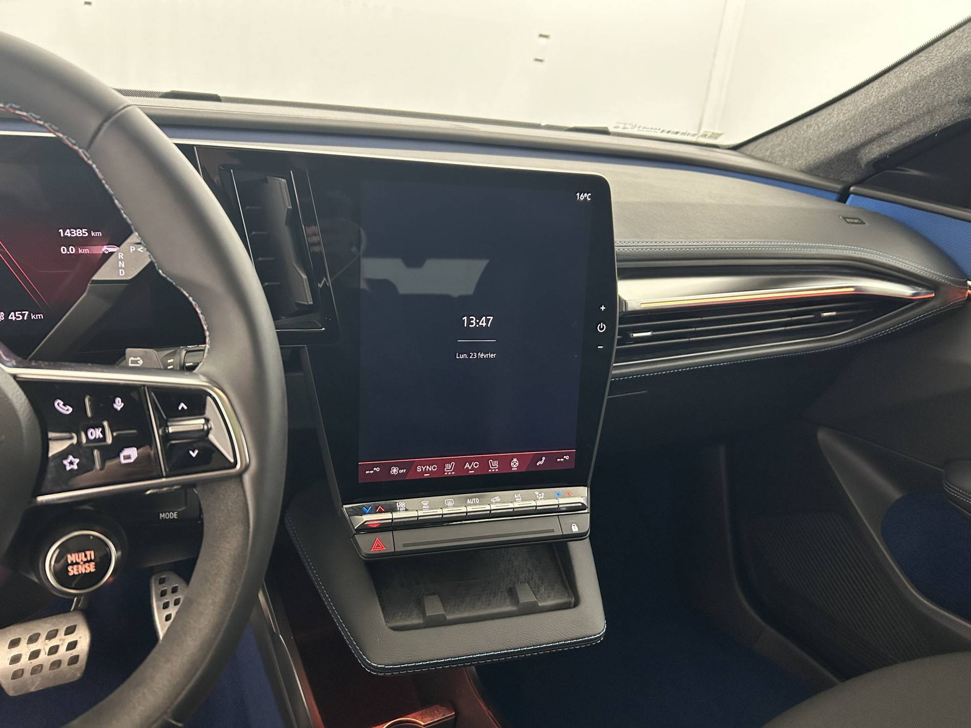 Vente en ligne Renault Scenic E-Tech  220 ch grande autonomie au prix de 42 499 €