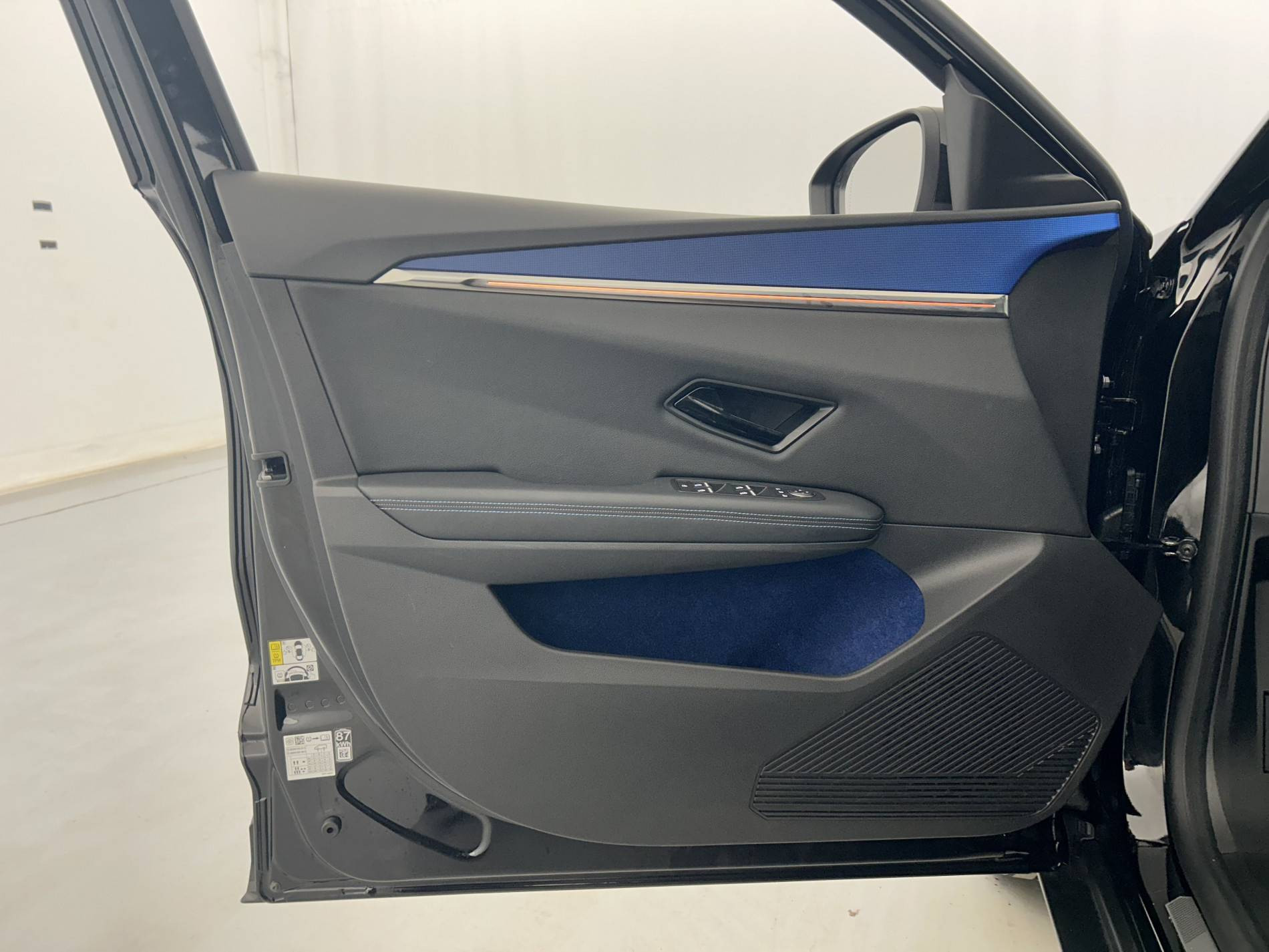 Vente en ligne Renault Scenic E-Tech  220 ch grande autonomie au prix de 42 499 €