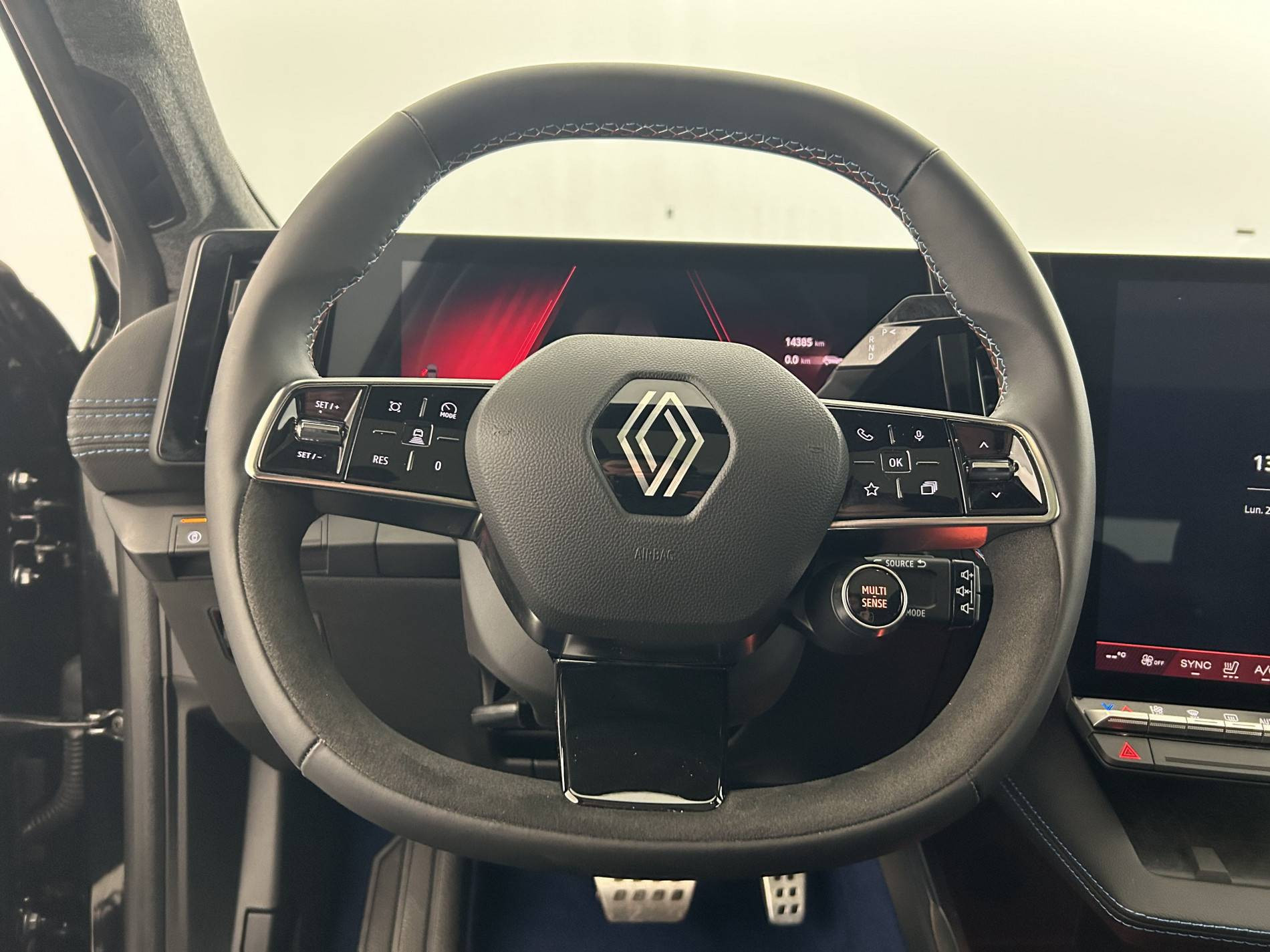 Vente en ligne Renault Scenic E-Tech  220 ch grande autonomie au prix de 42 499 €