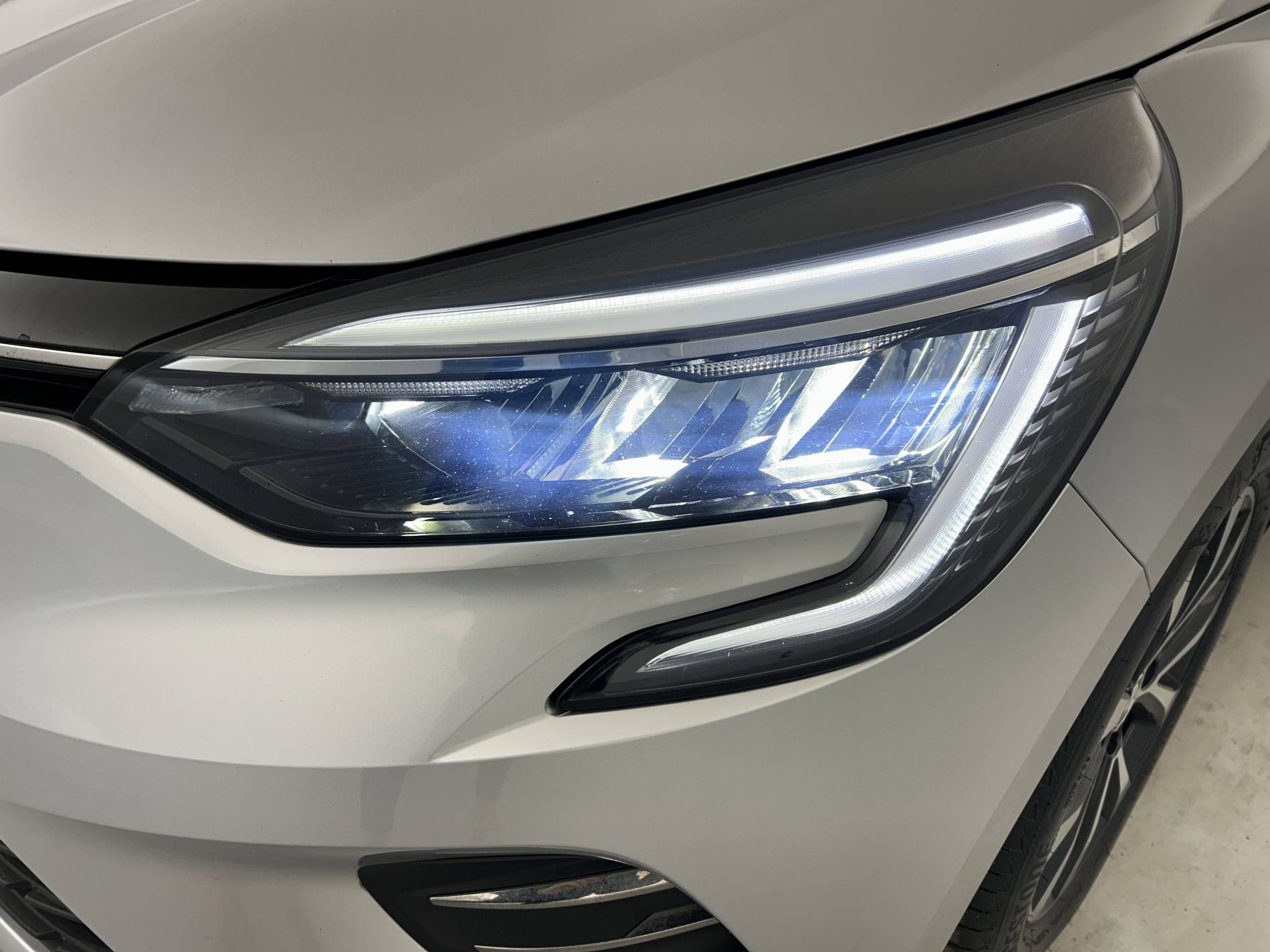 Vente en ligne Renault Clio 5 Clio TCe 90 au prix de 16 790 €