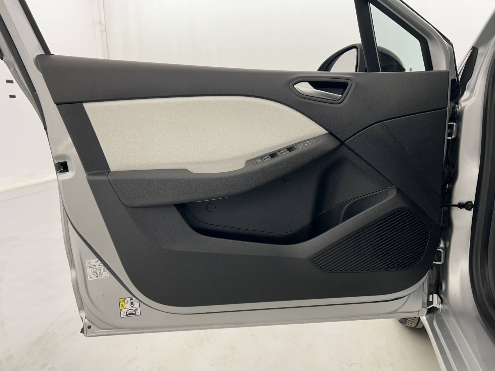 Vente en ligne Renault Clio 5 Clio TCe 90 au prix de 16 790 €