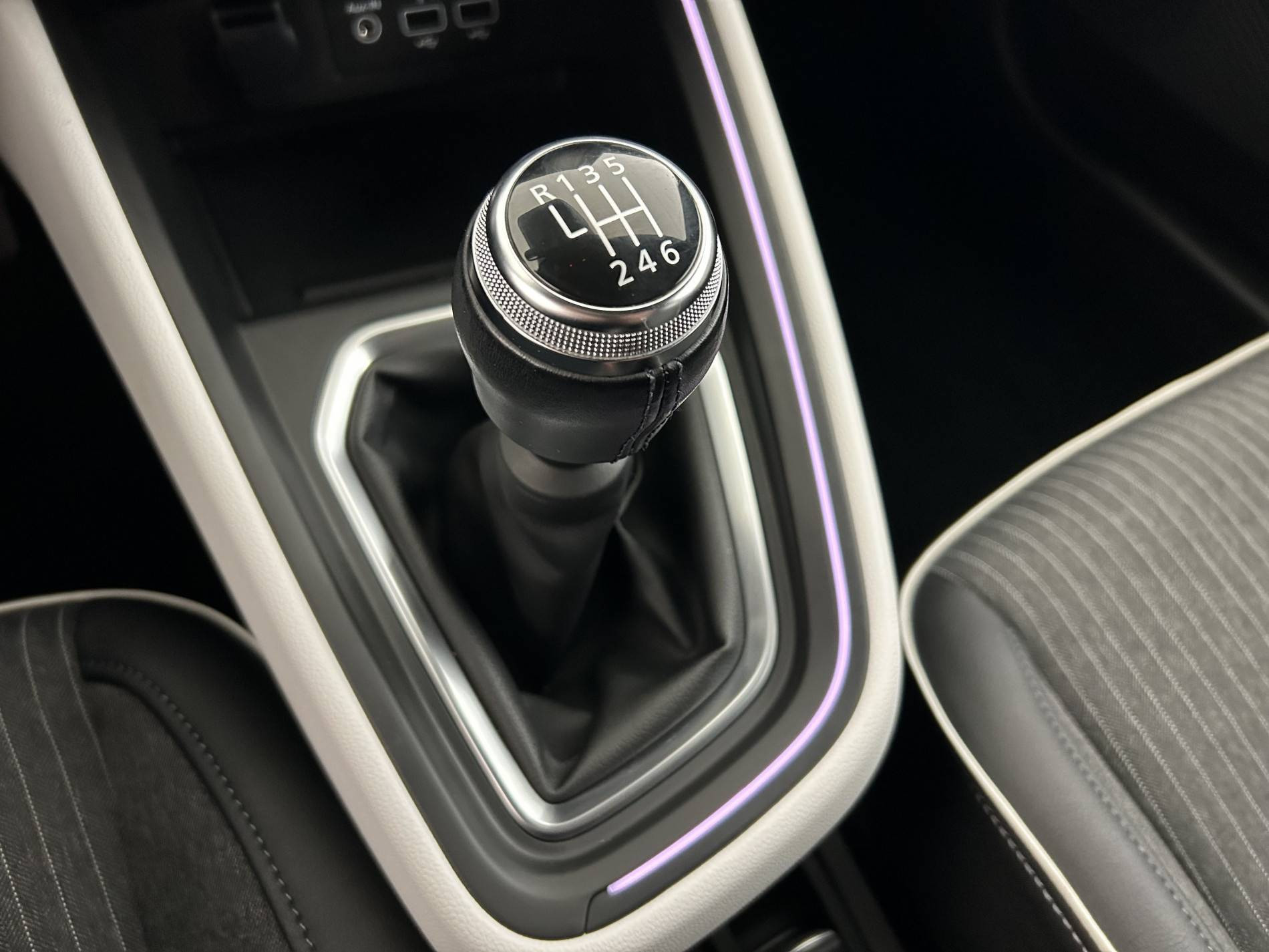 Vente en ligne Renault Clio 5 Clio TCe 90 au prix de 16 790 €