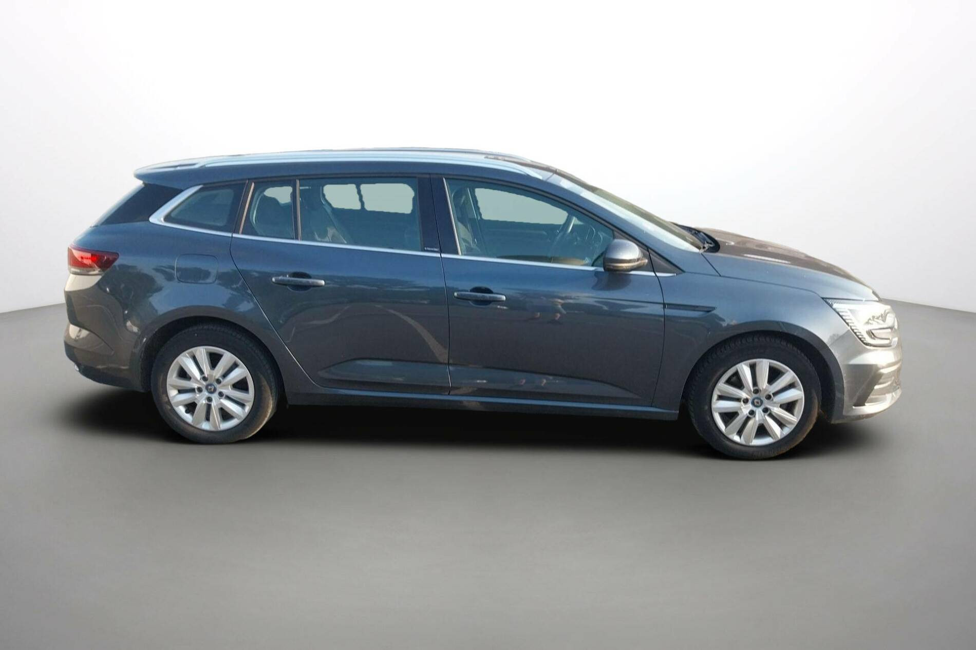 Vente en ligne Renault Megane 4 Estate Mégane IV Estate E-TECH Plug-In Hybride 160 au prix de 14 890 €