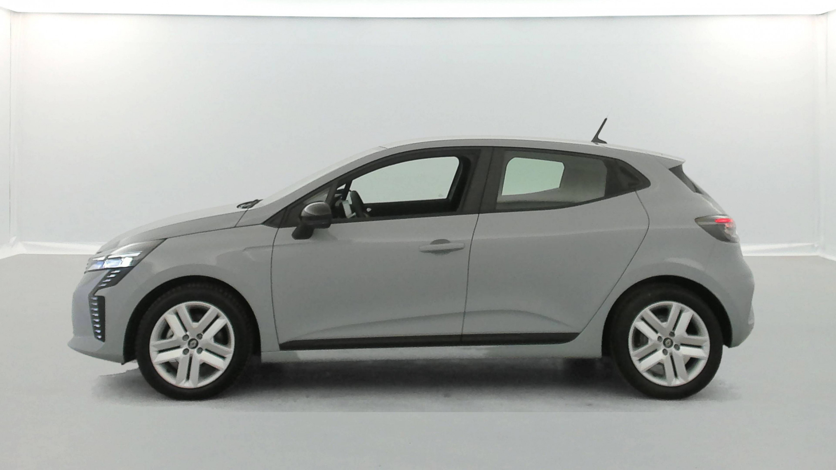 Vente en ligne Renault Clio 5 Clio E-Tech full hybrid 145 ch GSR2 au prix de 19 790 €