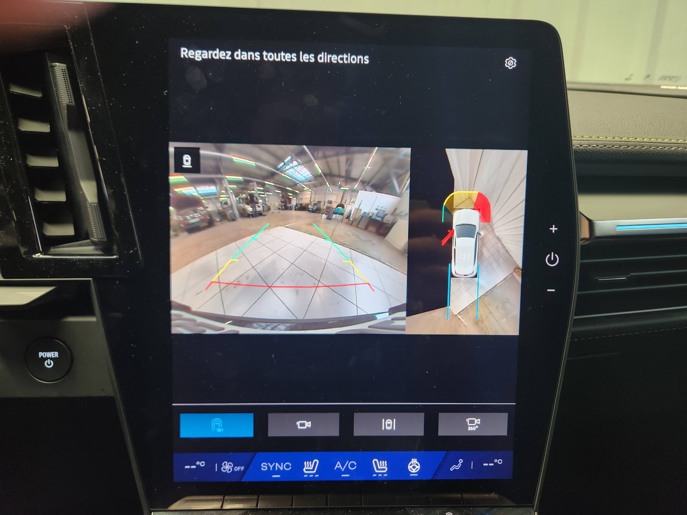 Vente en ligne Renault Megane E-Tech  220 ch autonomie confort GSR2 au prix de 40 990 €