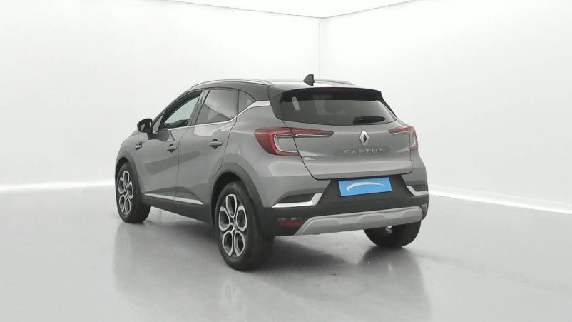 Vente en ligne Renault Captur  mild hybrid 160 EDC au prix de 23 990 €