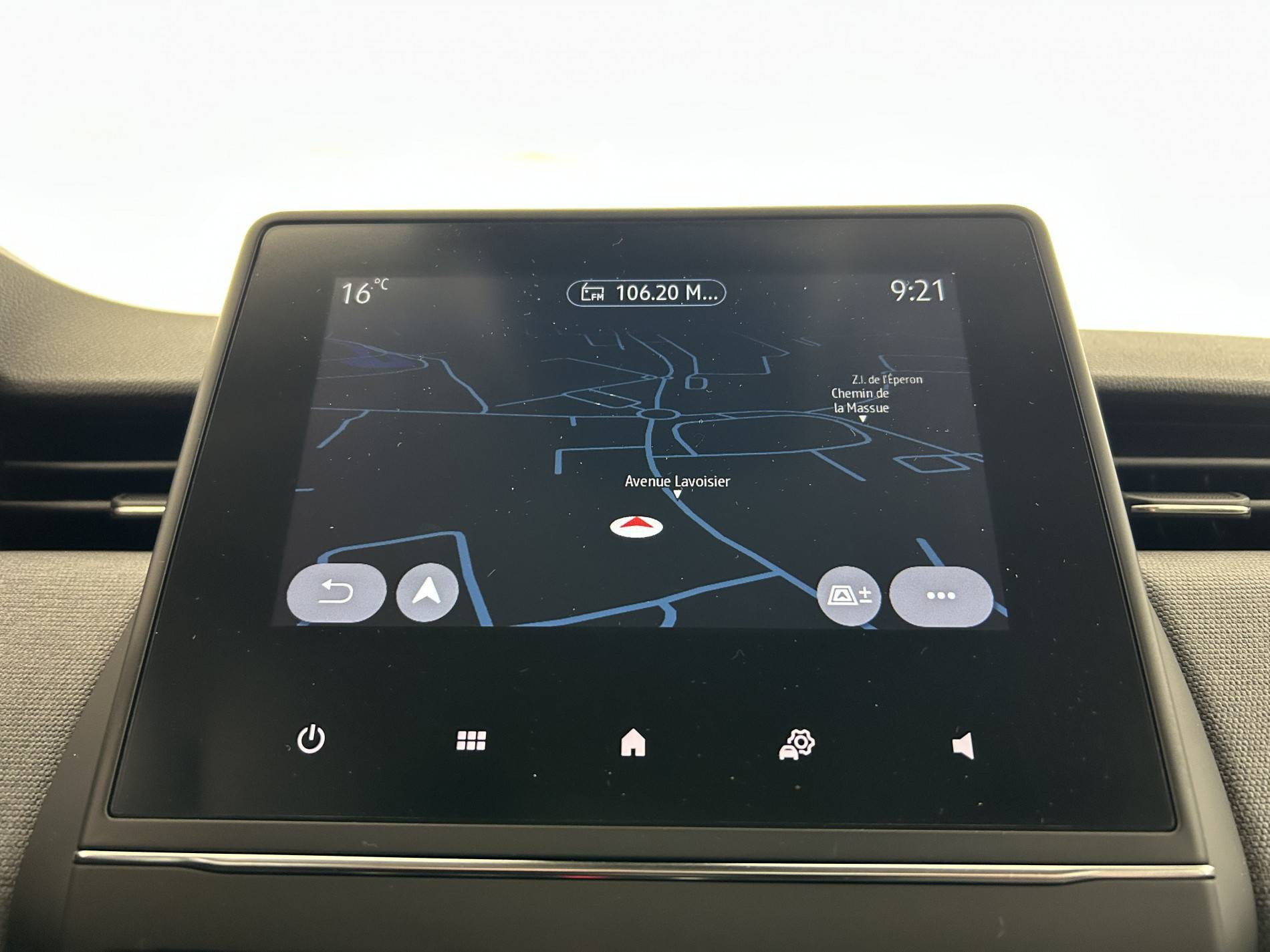 Vente en ligne Renault Clio 5 Clio dCi 100 au prix de 15 999 €