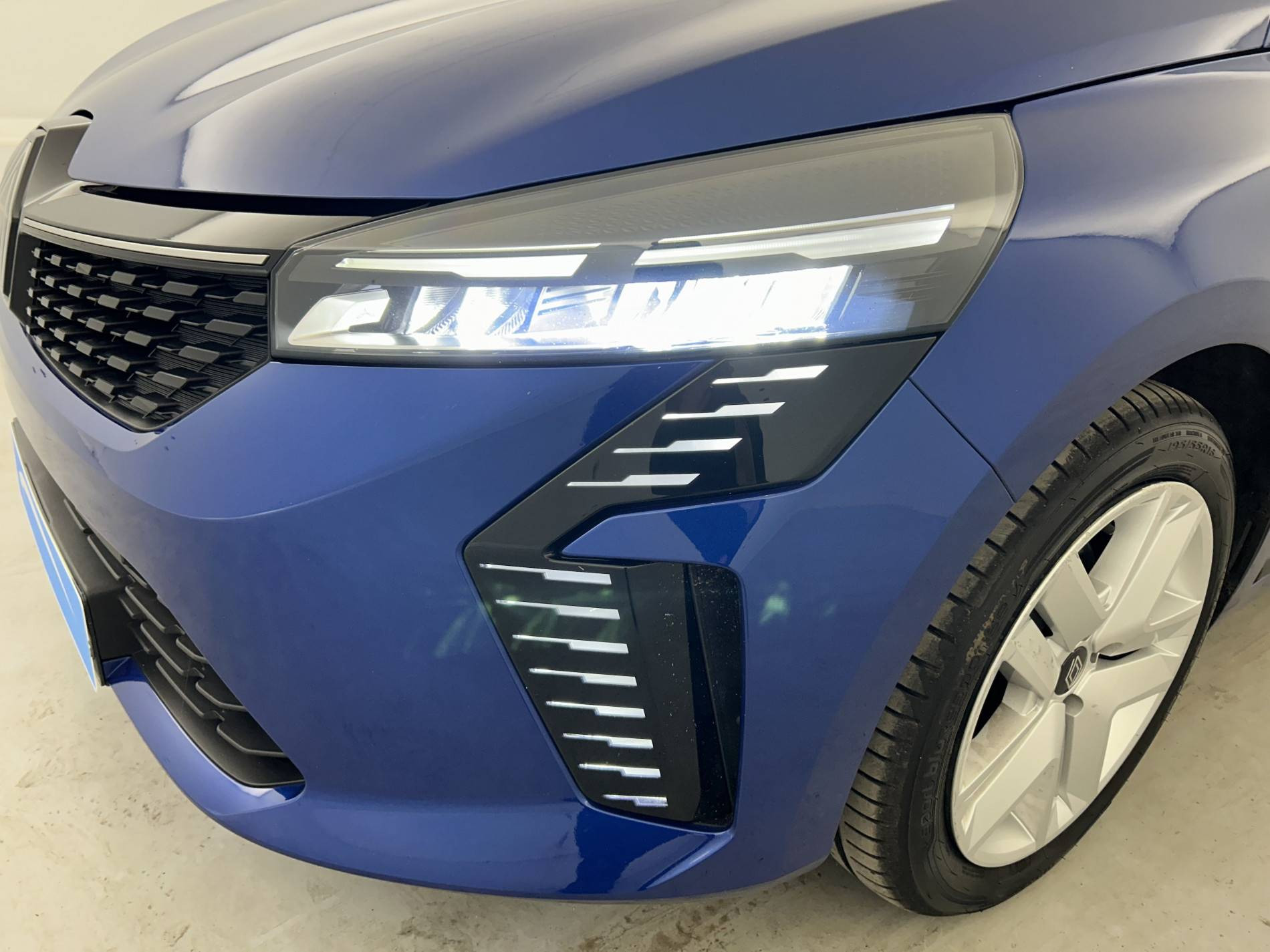 Vente en ligne Renault Clio 5 Clio dCi 100 au prix de 15 999 €