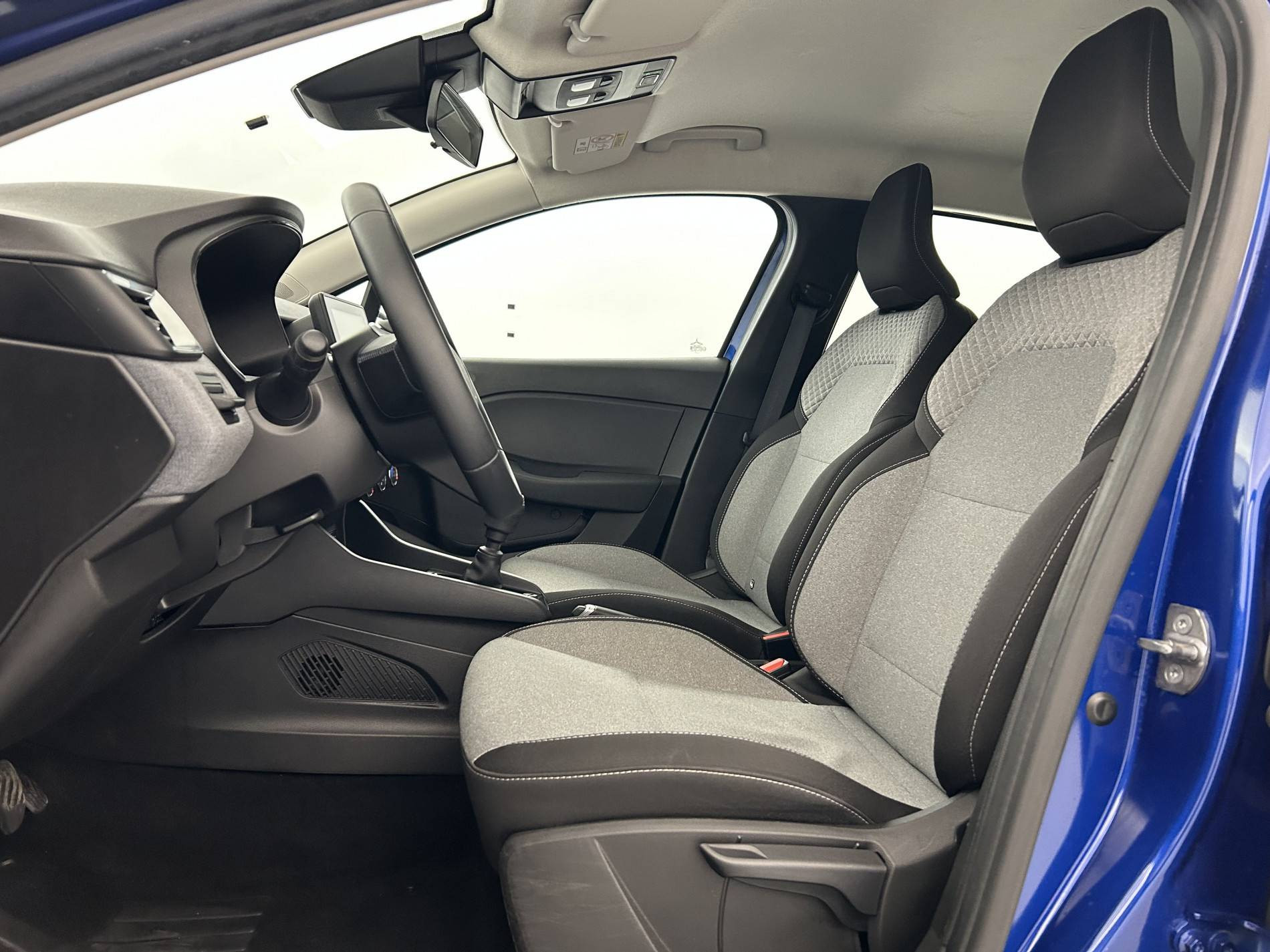 Vente en ligne Renault Clio 5 Clio dCi 100 au prix de 15 999 €