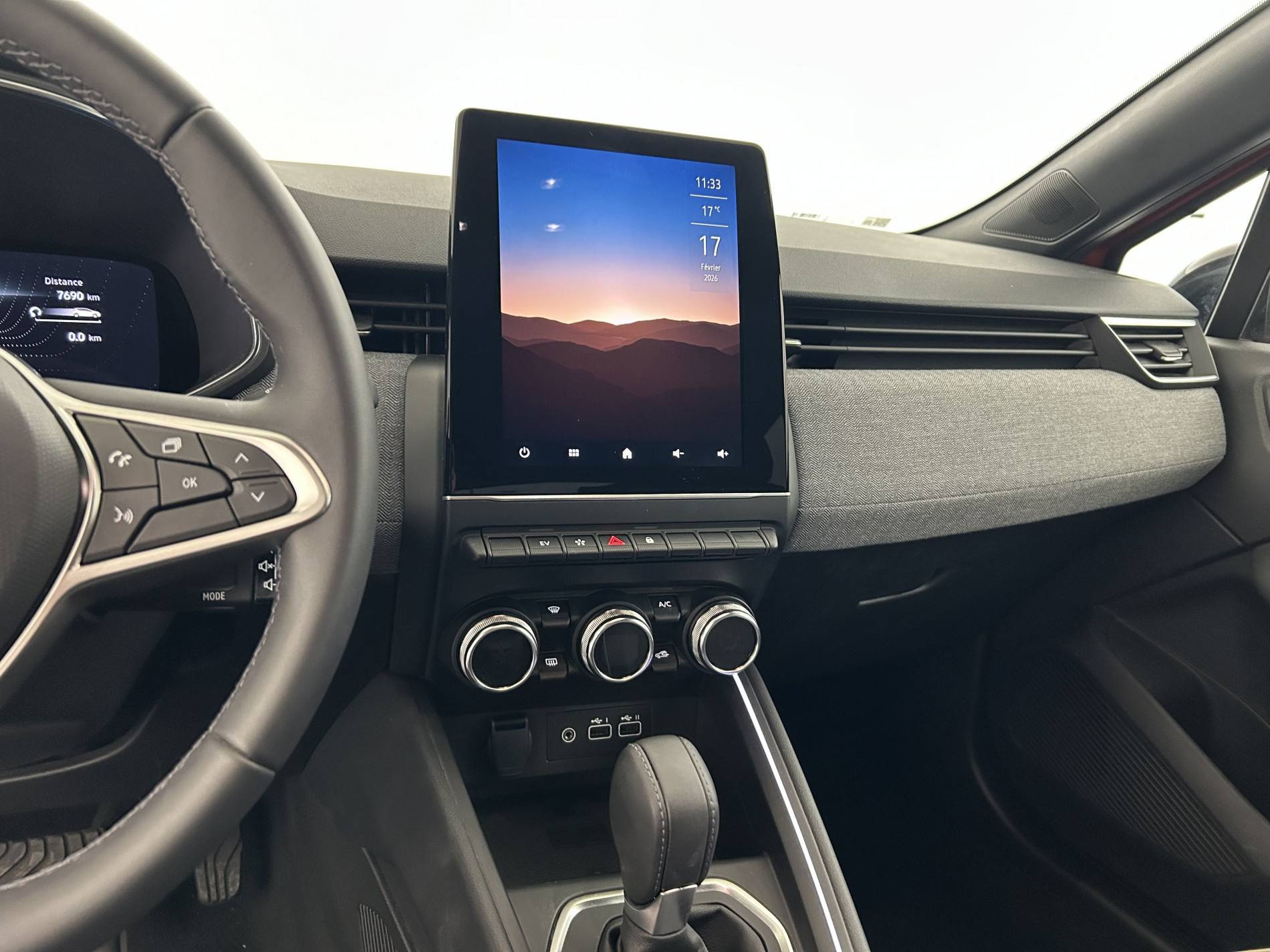 Vente en ligne Renault Clio 5 Clio E-Tech full hybrid 145 ch GSR2 au prix de 22 890 €