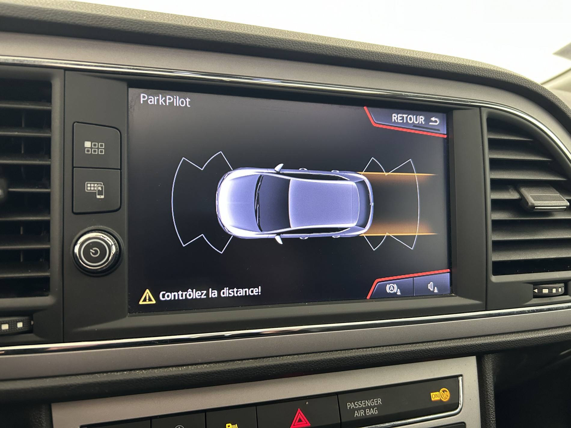 Vente en ligne Seat Leon  1.0 EcoTSI 115 Start/Stop BVM6 au prix de 12 999 €