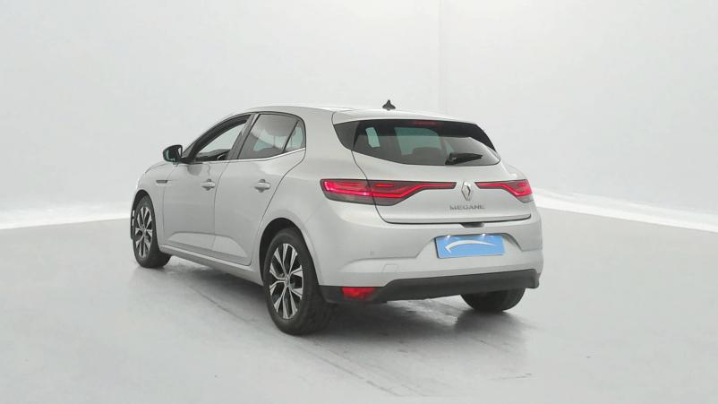 Vente en ligne Renault Megane 4 Mégane IV Berline Blue dCi 115 au prix de 18 299 €