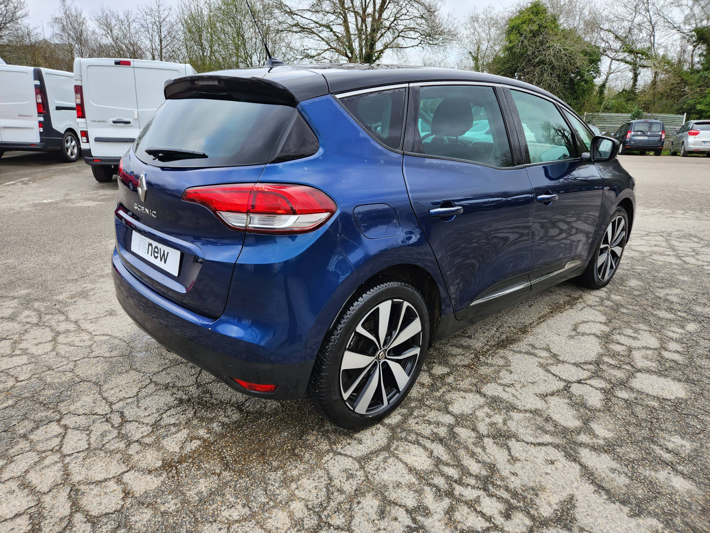 Vente en ligne Renault Scenic 4 Scenic Blue dCi 120 au prix de 16 999 €
