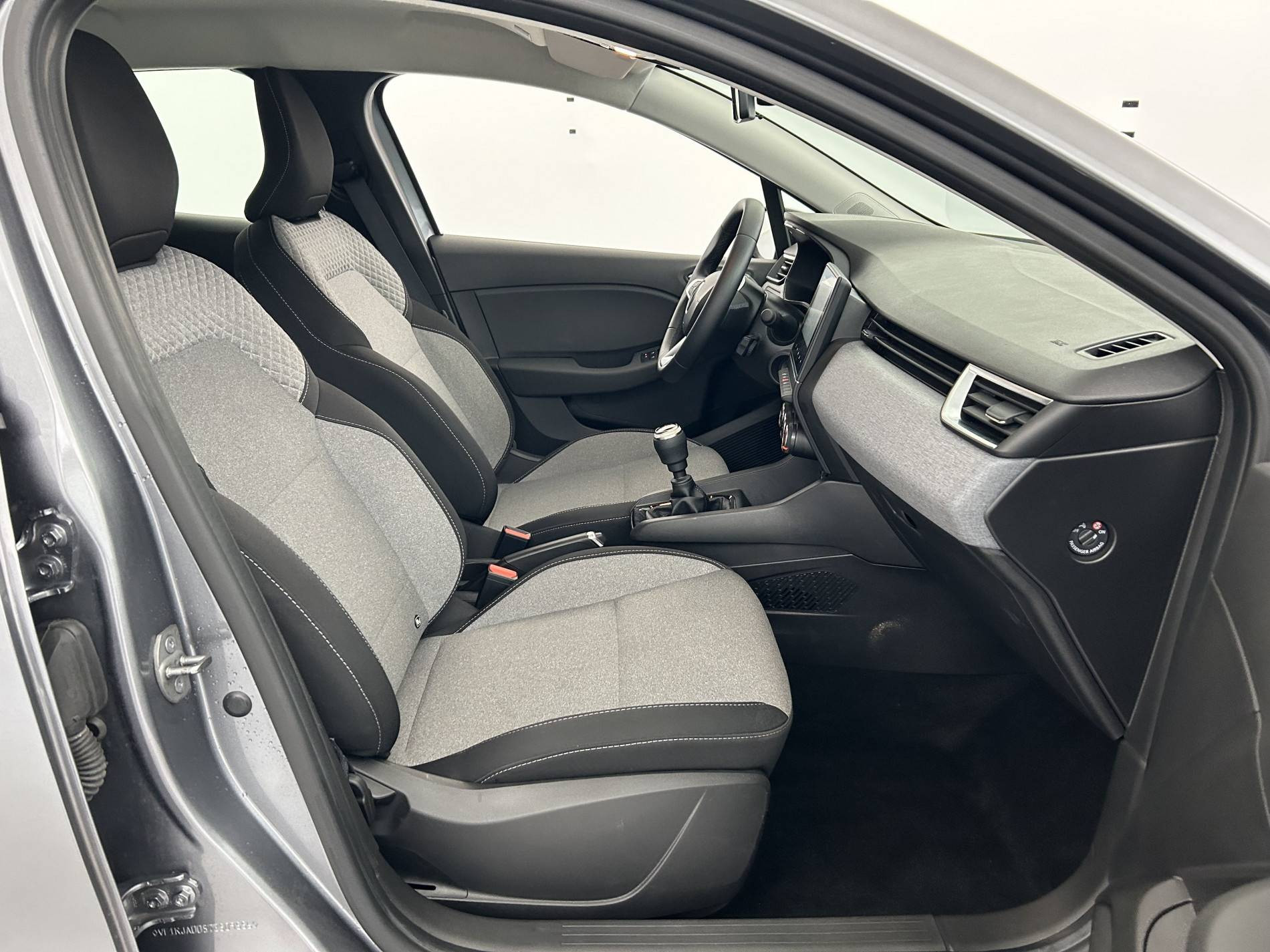 Vente en ligne Renault Clio 5 Clio TCe 90 au prix de 16 499 €