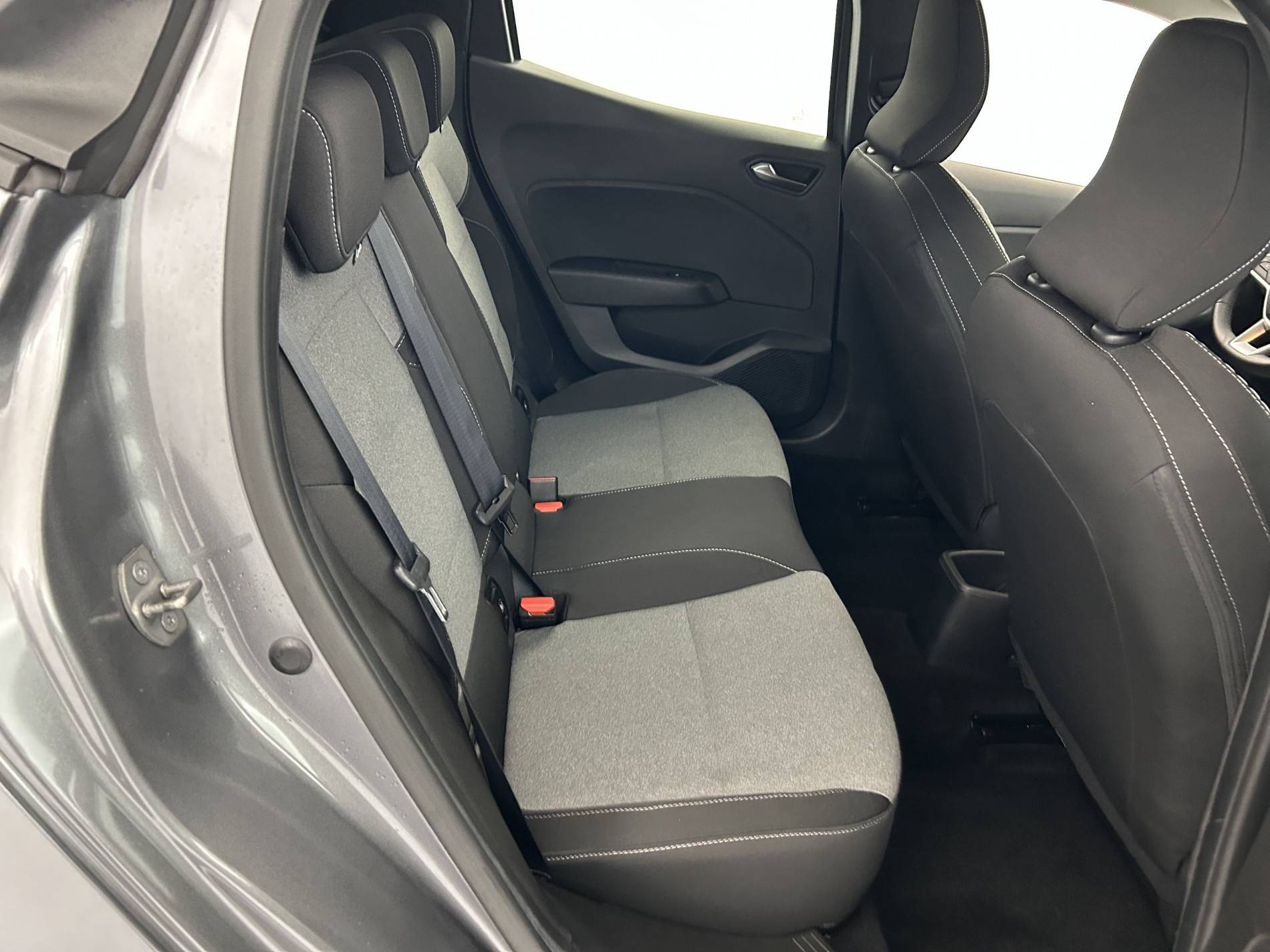 Vente en ligne Renault Clio 5 Clio TCe 90 au prix de 16 499 €