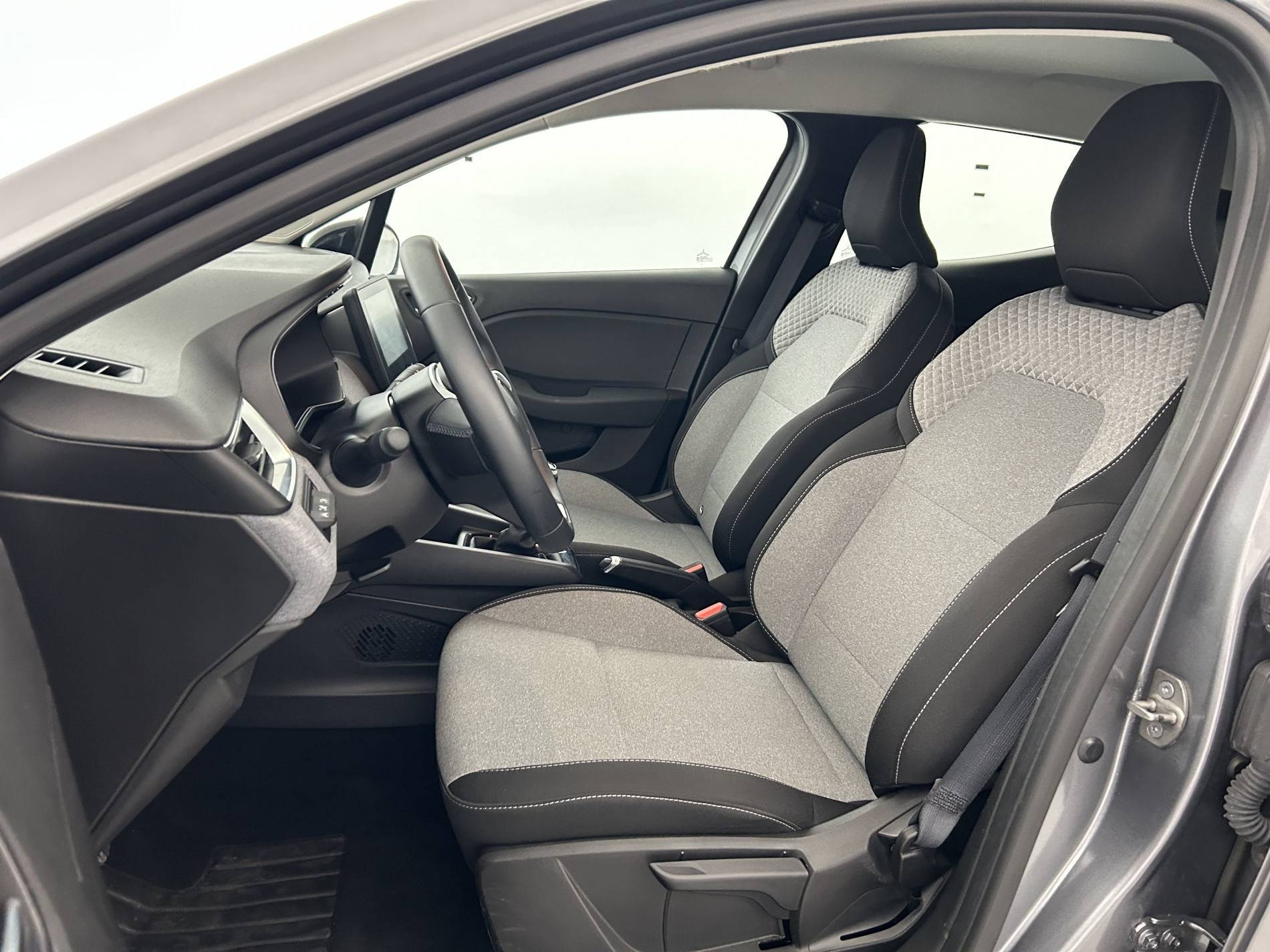 Vente en ligne Renault Clio 5 Clio TCe 90 au prix de 16 499 €