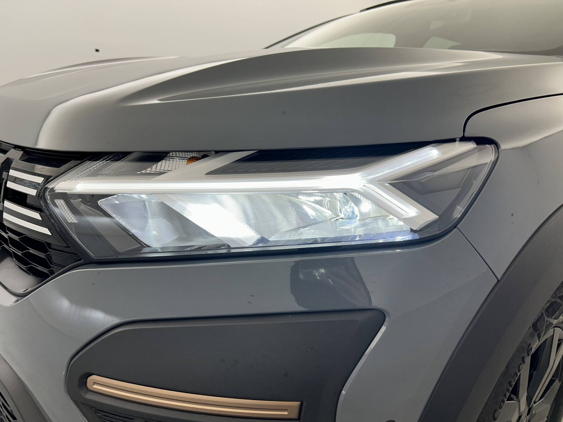 Vente en ligne Dacia Jogger  Hybrid 140 7 places GSR2 au prix de 26 890 €