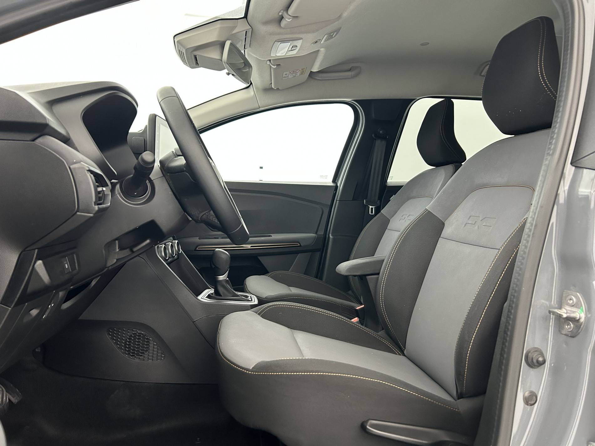 Vente en ligne Dacia Jogger  Hybrid 140 7 places GSR2 au prix de 26 890 €