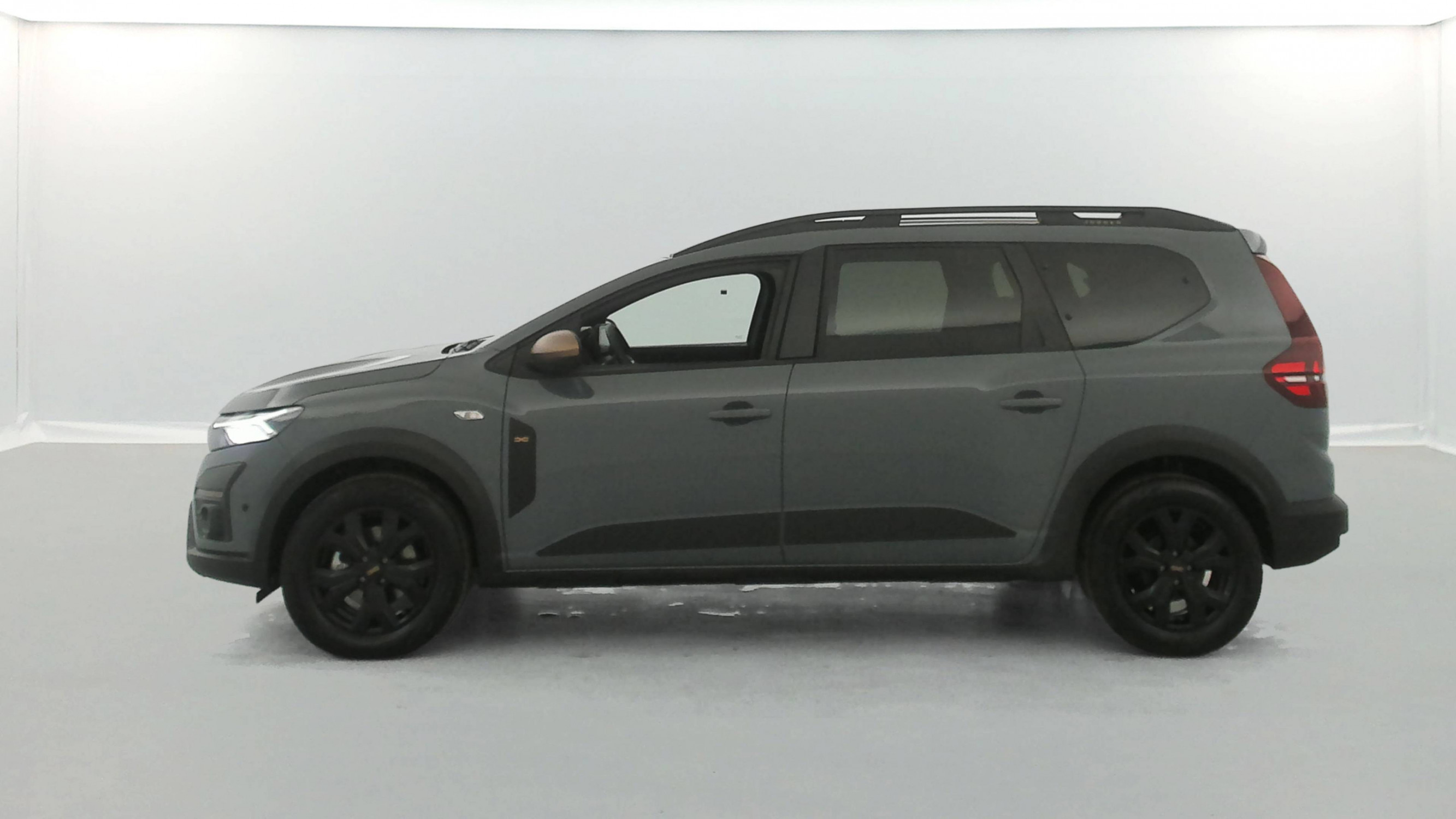 Vente en ligne Dacia Jogger  Hybrid 140 7 places GSR2 au prix de 26 890 €