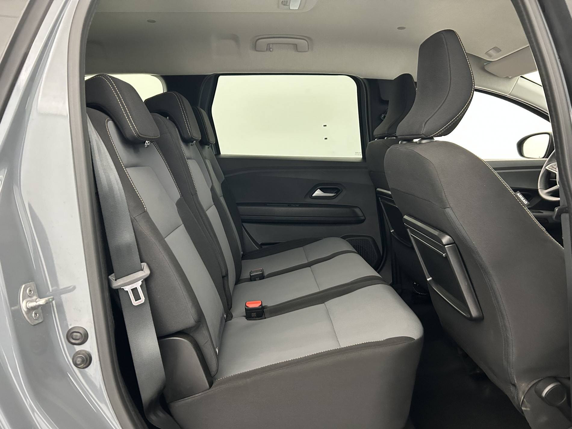 Vente en ligne Dacia Jogger  Hybrid 140 7 places GSR2 au prix de 26 890 €