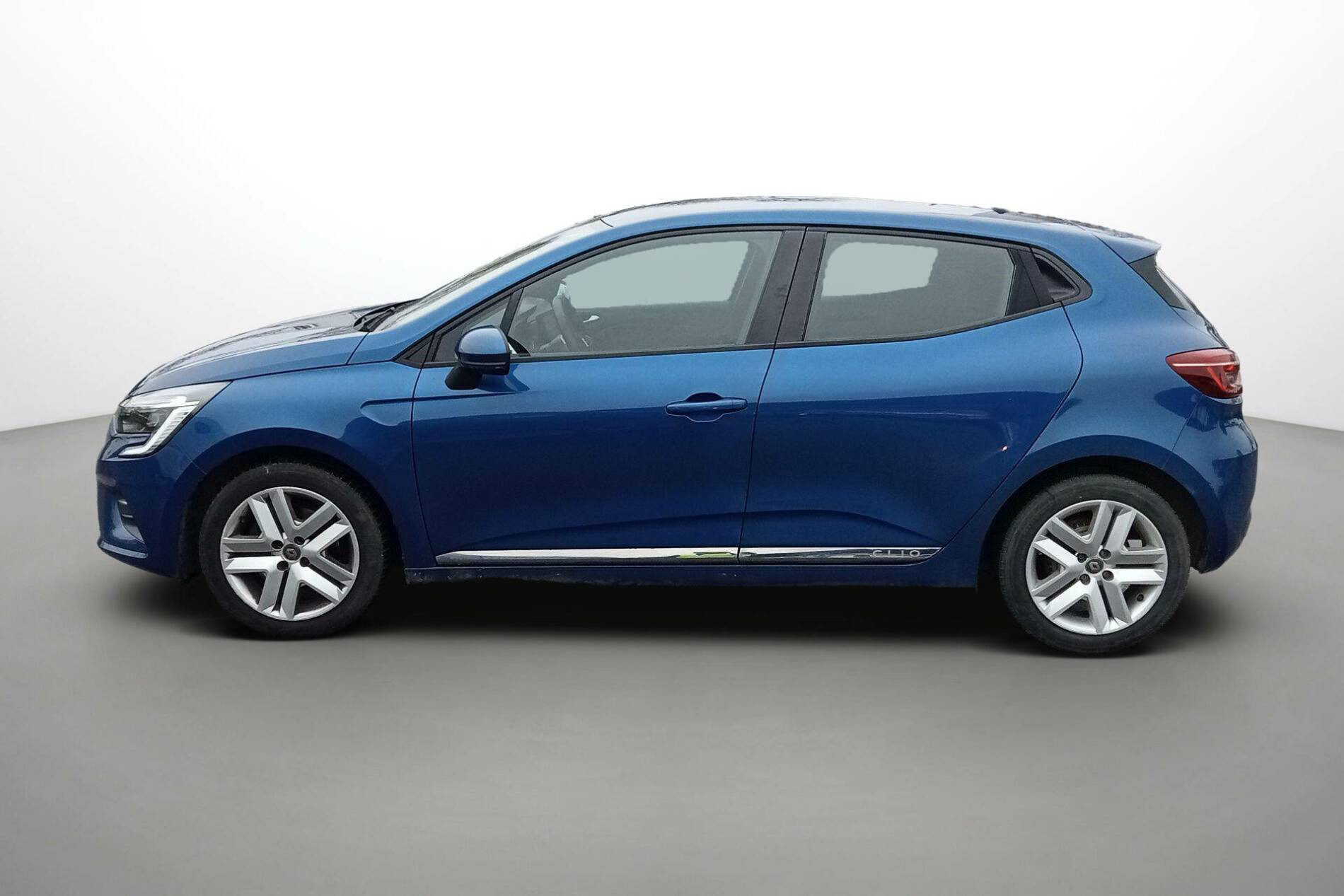 Vente en ligne Renault Clio 5 Clio Blue dCi 100 - 21N au prix de 13 890 €