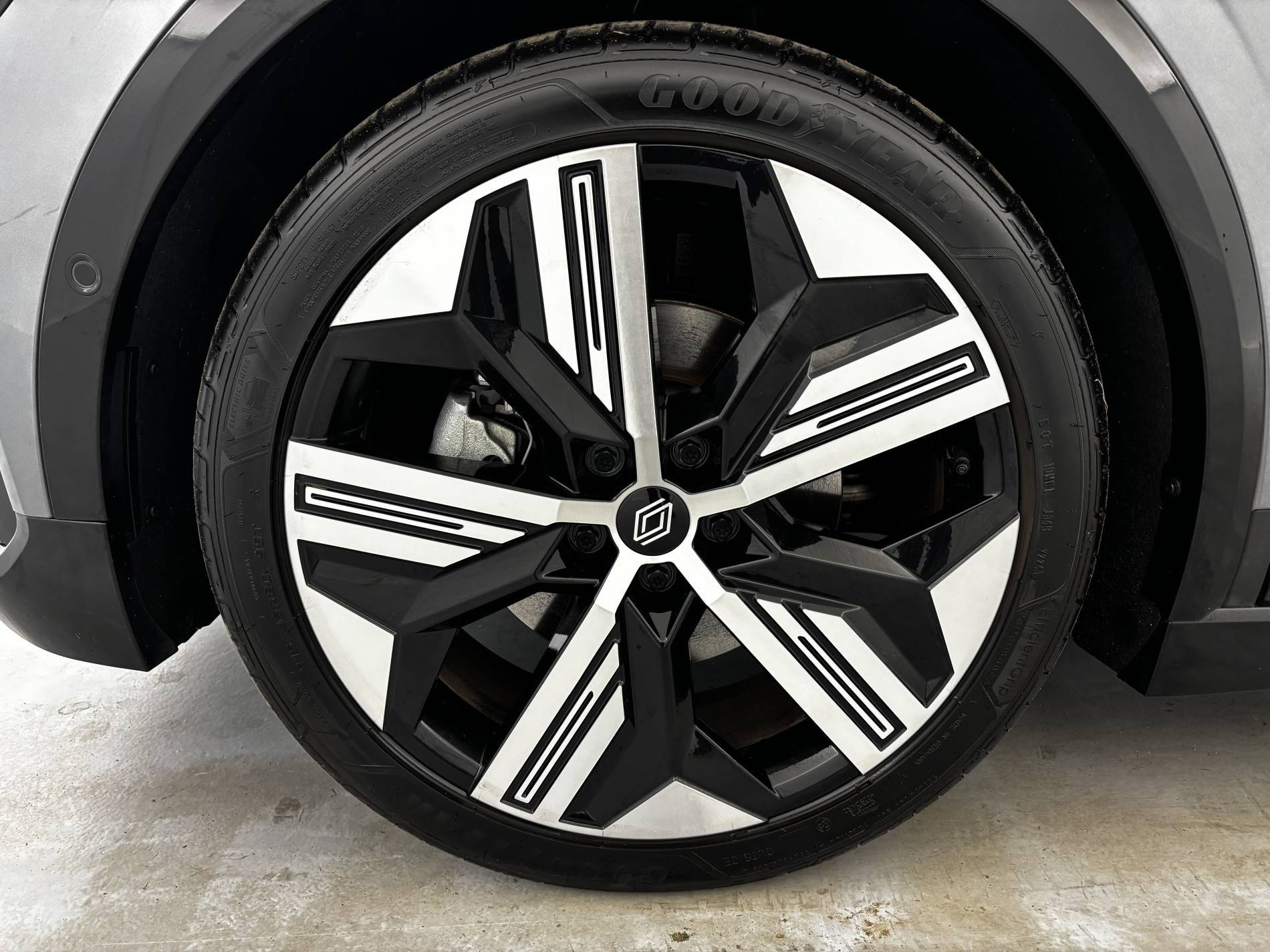 Vente en ligne Renault Megane E-Tech  220 ch autonomie confort GSR2 au prix de 35 490 €