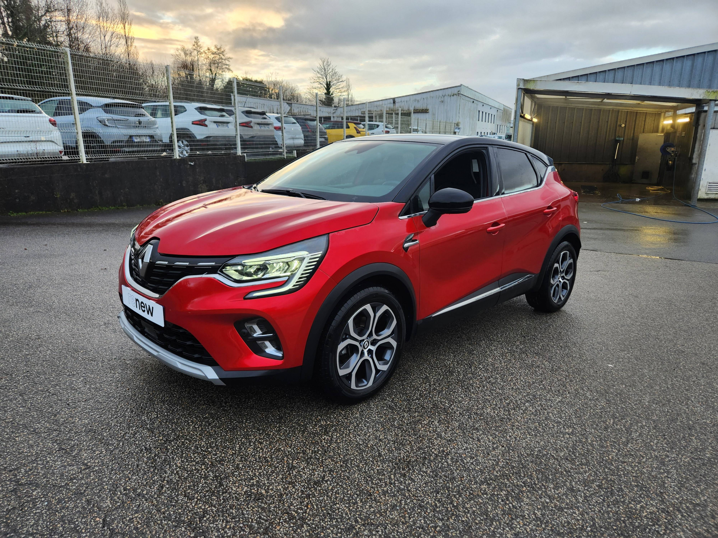 Renault Captur  E-Tech full hybrid 145 occasion de 2023 en vente à Morlaix