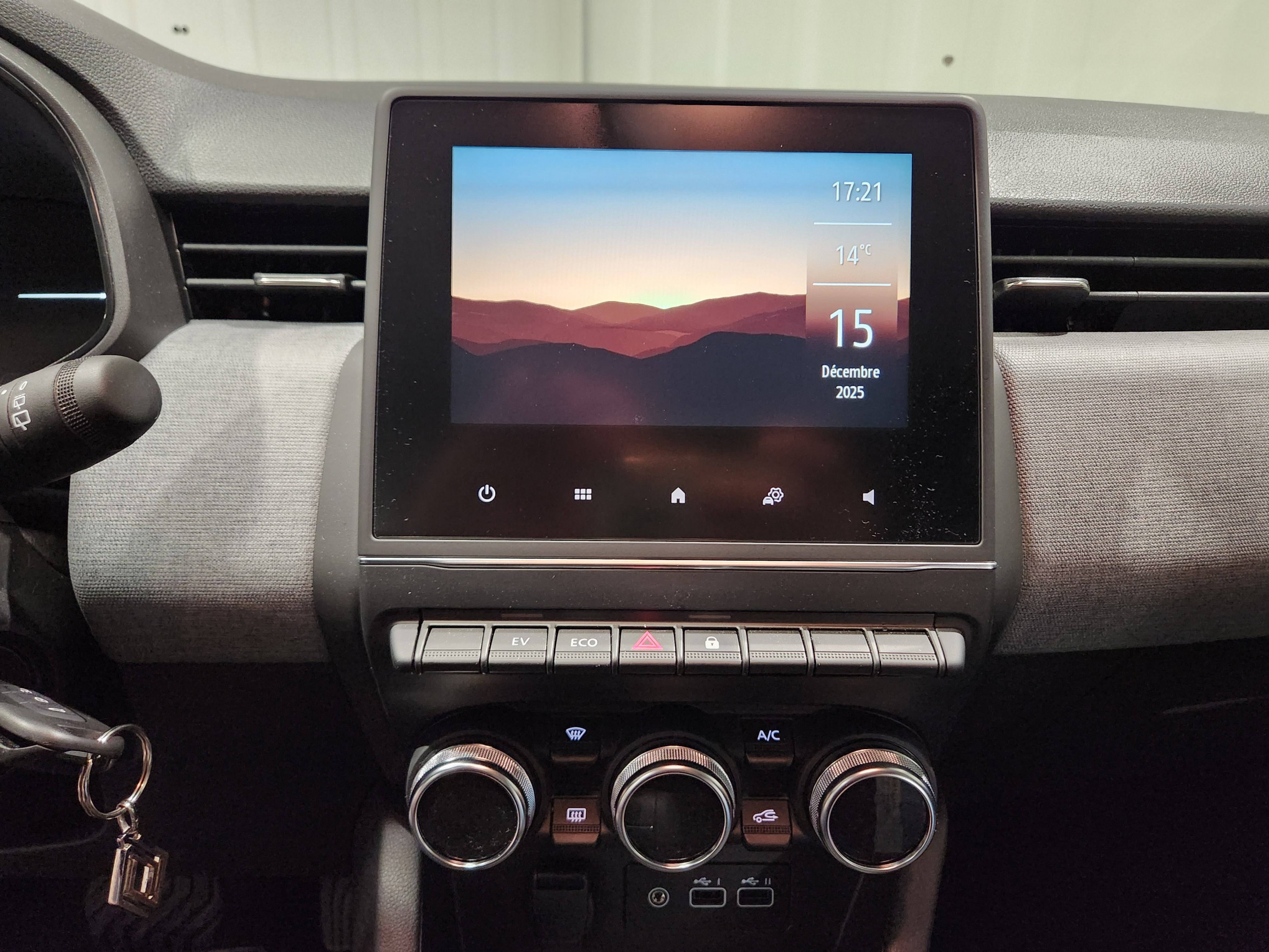 Vente en ligne Renault Clio 5 Clio E-Tech full hybrid 145 ch GSR2 au prix de 21 690 €