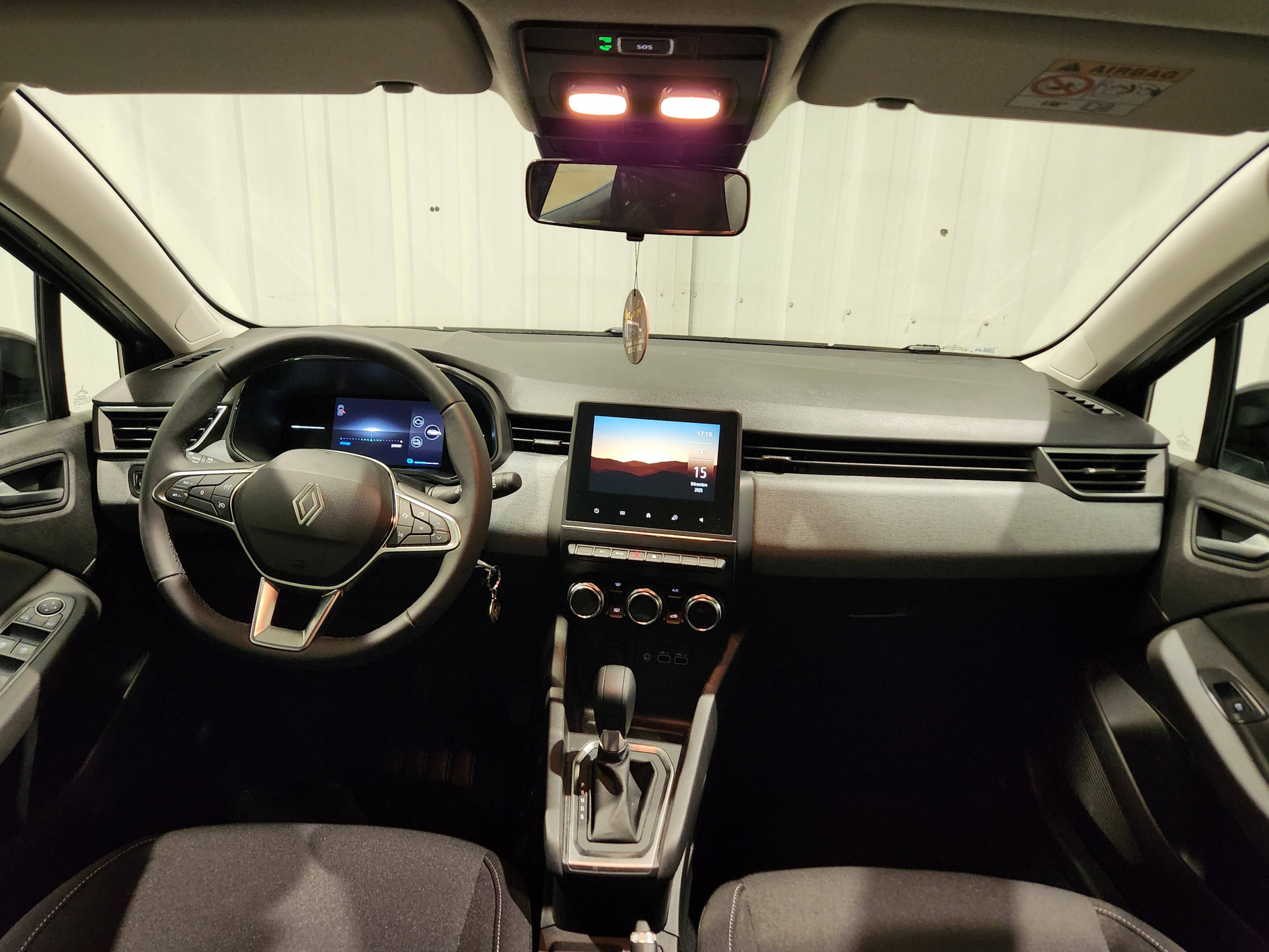 Vente en ligne Renault Clio 5 Clio E-Tech full hybrid 145 ch GSR2 au prix de 21 690 €