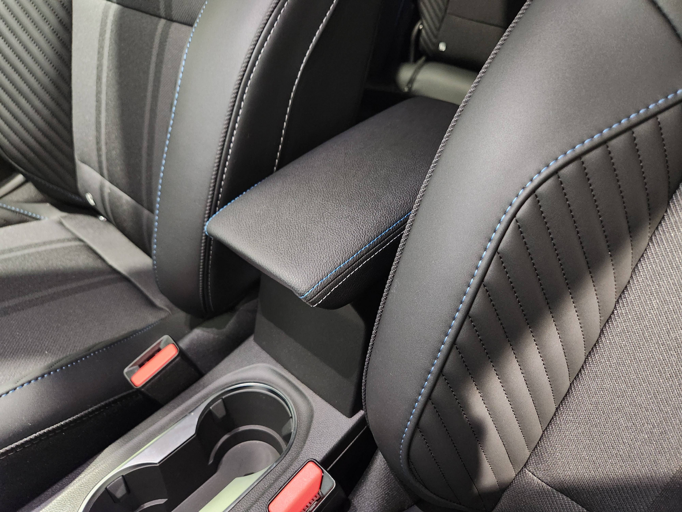 Vente en ligne Renault Captur  E-Tech full hybrid 145 ch au prix de 31 290 €