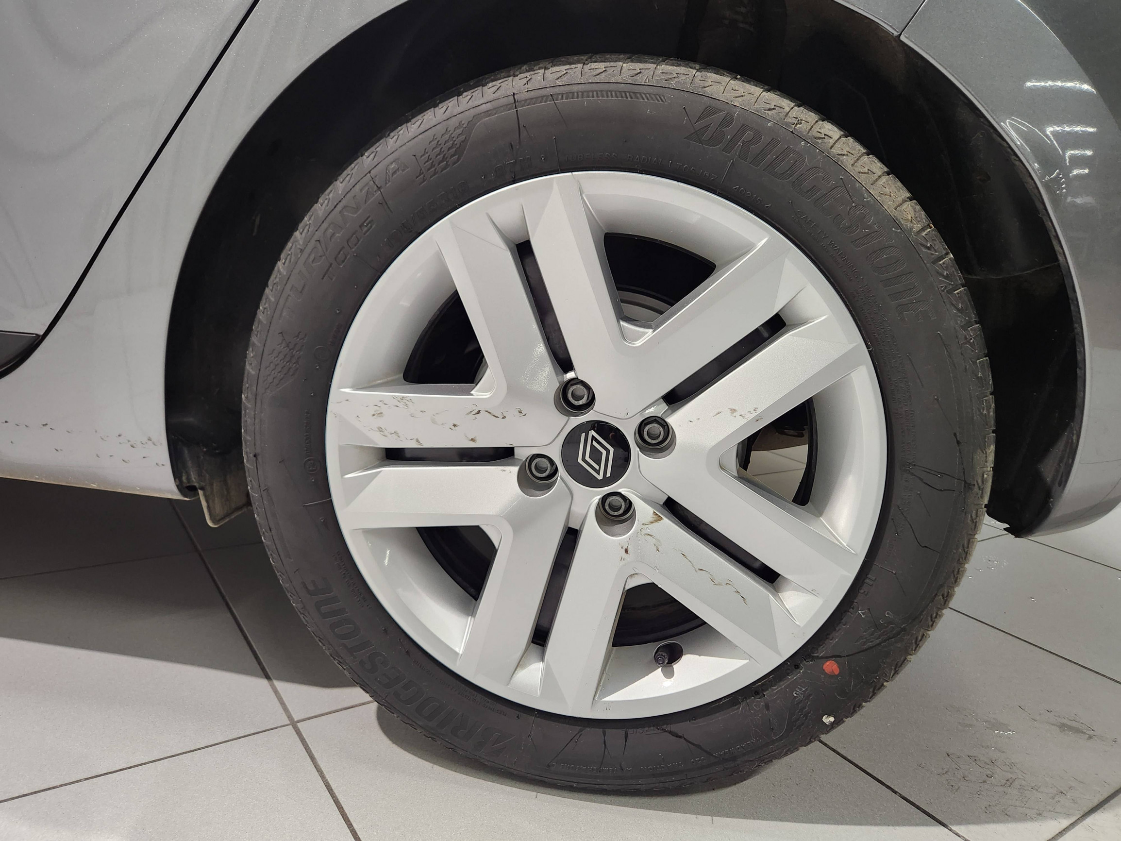 Vente en ligne Renault Clio 5 Clio E-Tech full hybrid 145 ch GSR2 au prix de 21 690 €