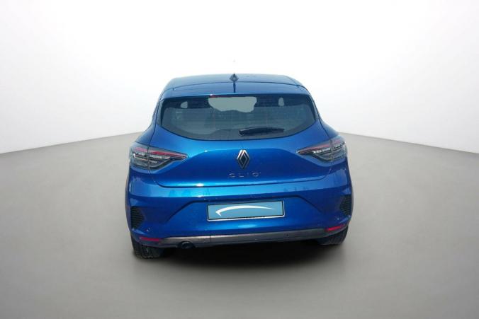 Vente en ligne Renault Clio 5 Clio Blue dCi 100 au prix de 16 499 €